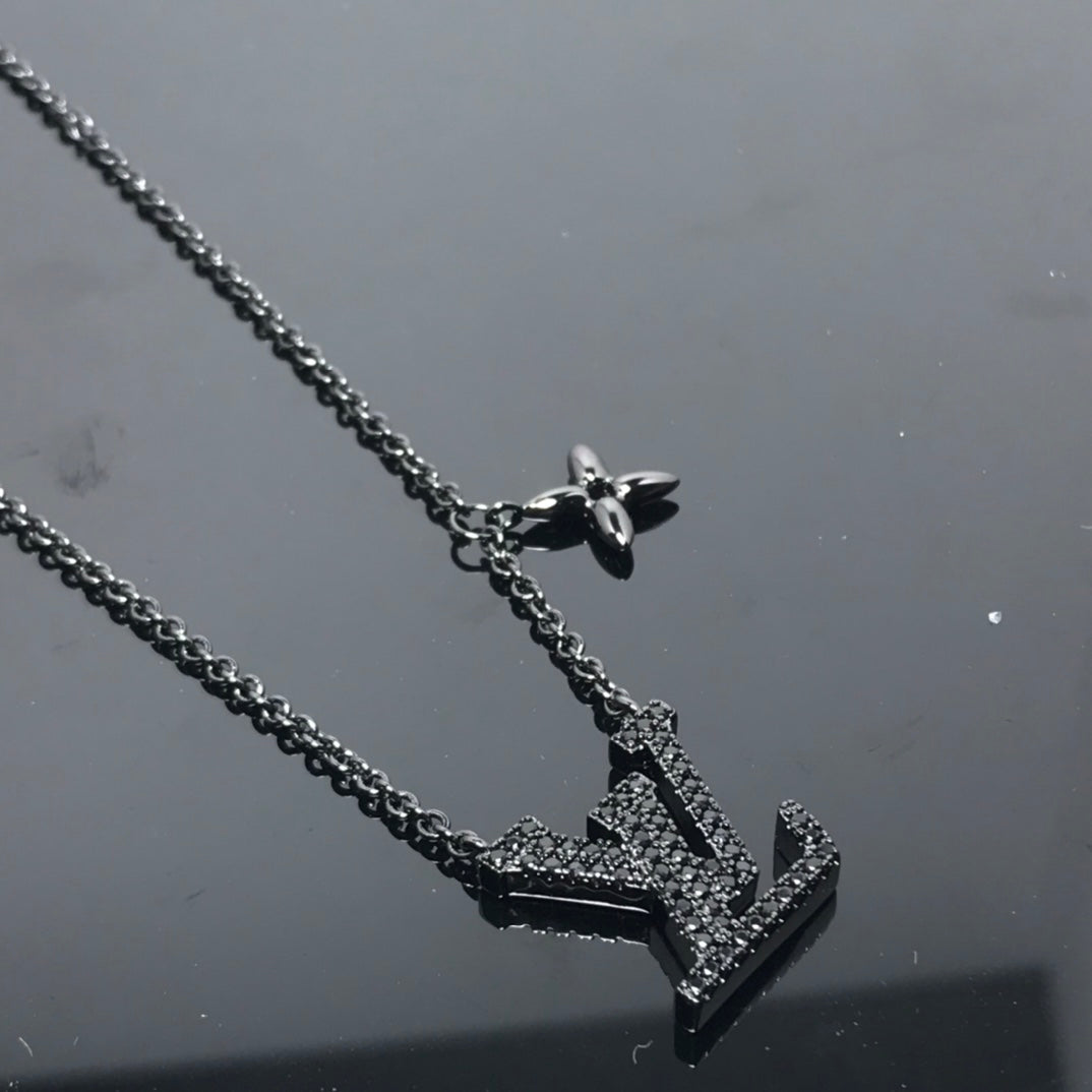 New Arrival LV Necklaces 023