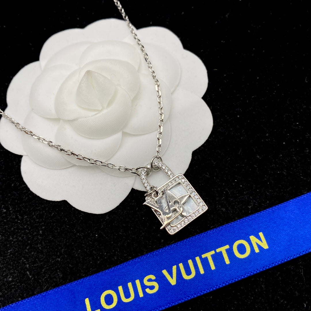 New Arrival LV Necklaces 045