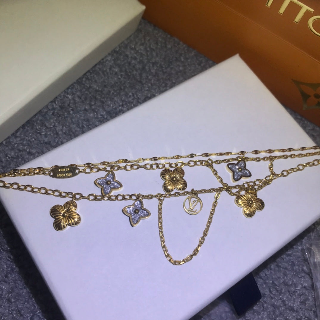 New Arrival LV Necklaces 092