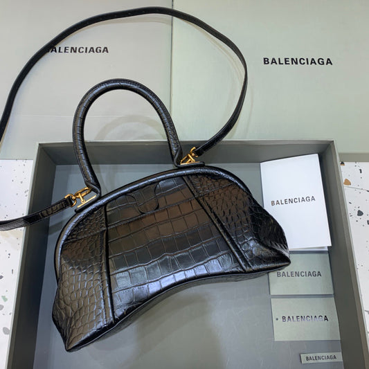 Balen Small Editor Bag In Black, For Women, Bags 13in/33cm