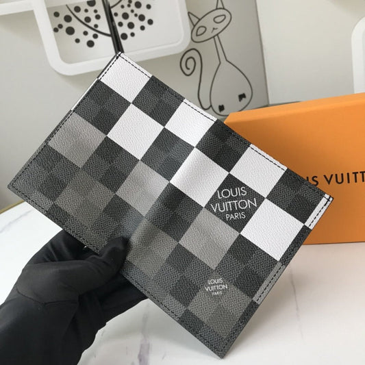 BL - High Quality Wallet LUV 048