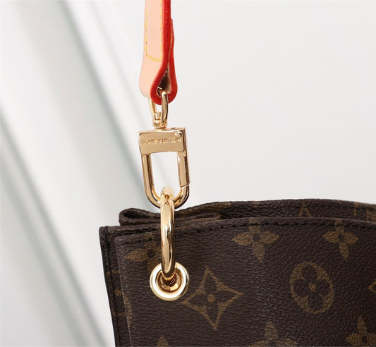 BL - High Quality Bags LUV 299