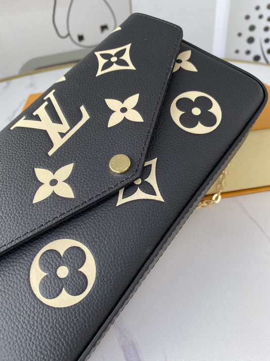 BL - High Quality Wallet LUV 082