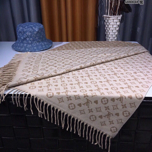 High Quality LUV Scarf 032