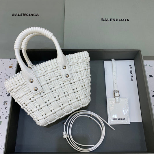 Balen Bistro XS Basket With Strap In White, For Women, Bags 16.1in/41cm 6713422IE3Y9000