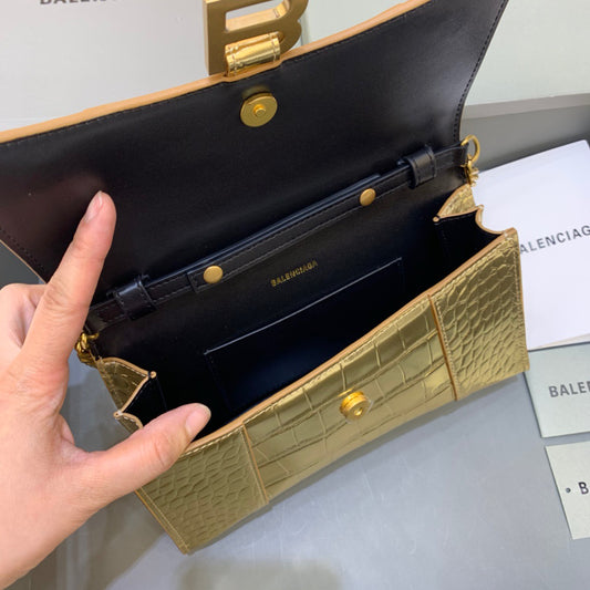 Balen Hourglass Wallet On Chain in Gold, For Women, Bags 9in/23cm