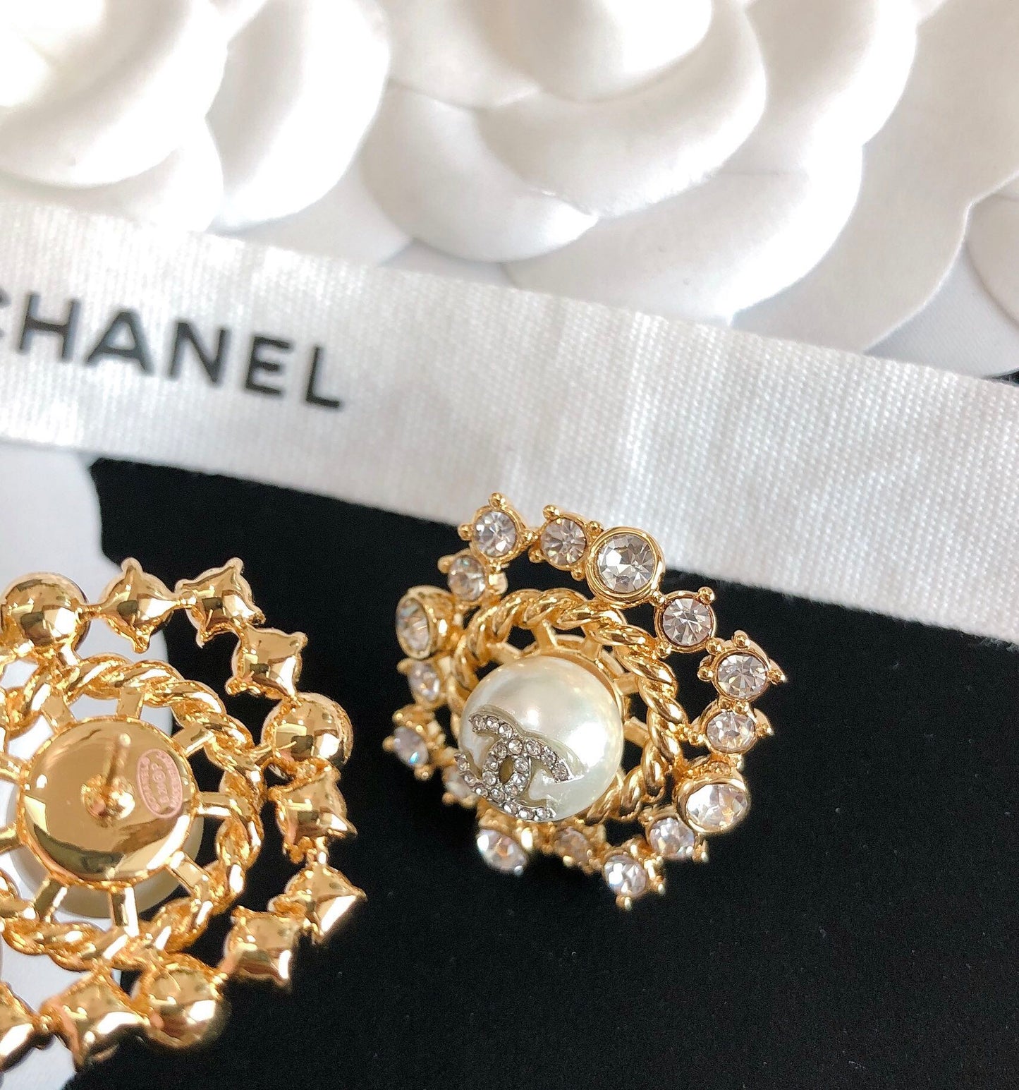 BL - High Quality Earring CHL 009