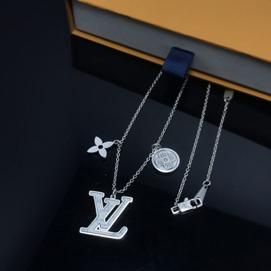 New Arrival  LV Necklaces 090