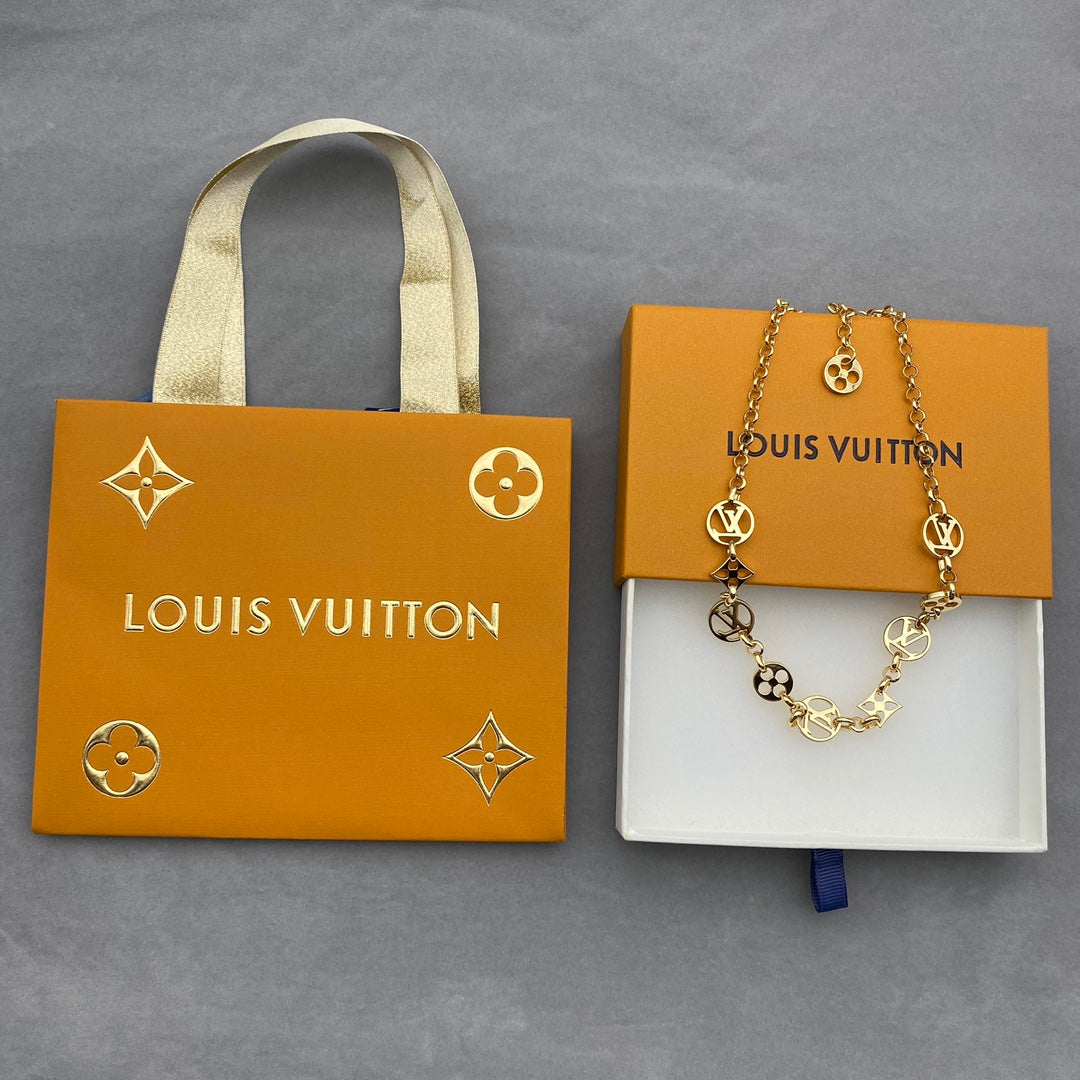 Combo New Arrival  LV Necklaces 113