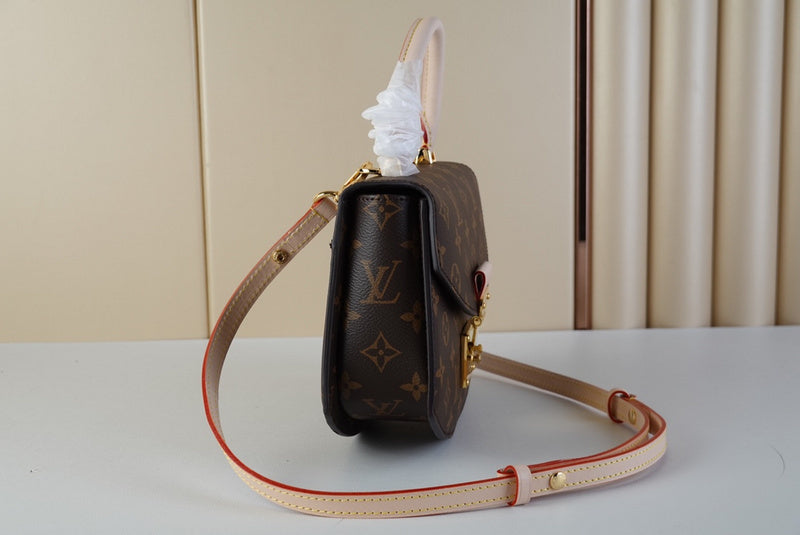 Fashion Lu-Vi bags - 3402