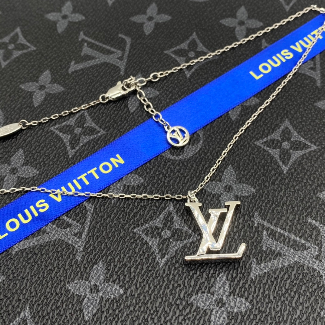 New Arrival  LV Necklaces 063