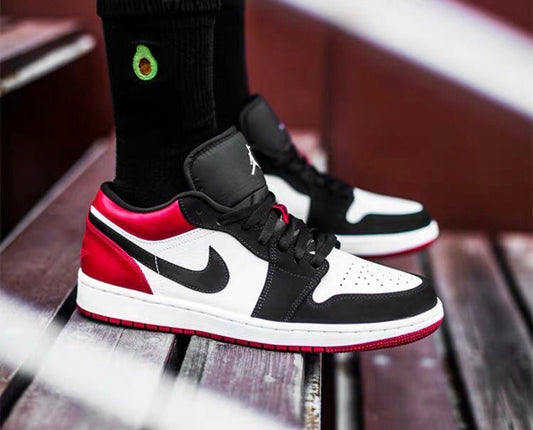 BL - AJ1 black toe