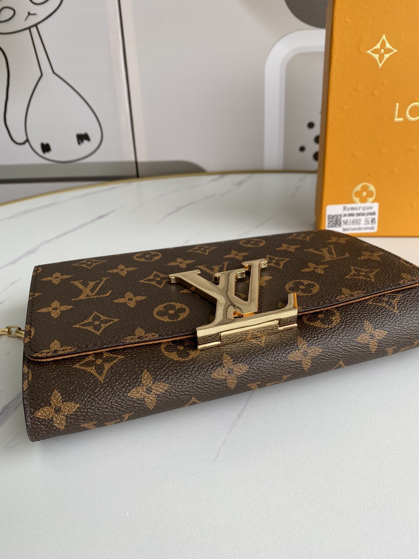 BL - High Quality Wallet LUV 056