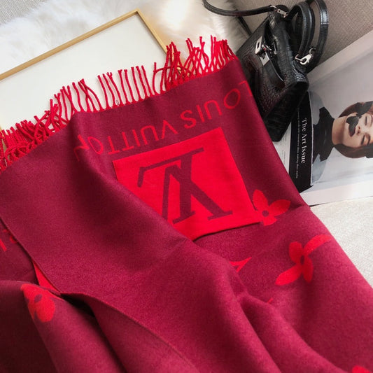 High Quality LUV  Scarf 012