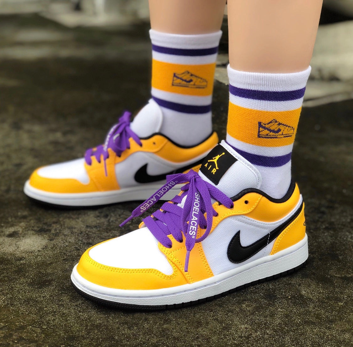 BL - AJ1 Lakers Laser Orange