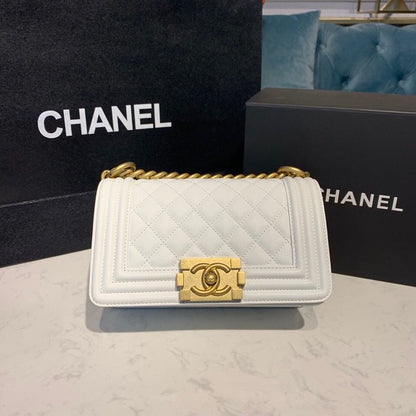 ChanelSmall Boy Handbag White For Women, Women&#8217;s Bags, Shoulder And Crossbody Bags 7.8in/20cm A67085
