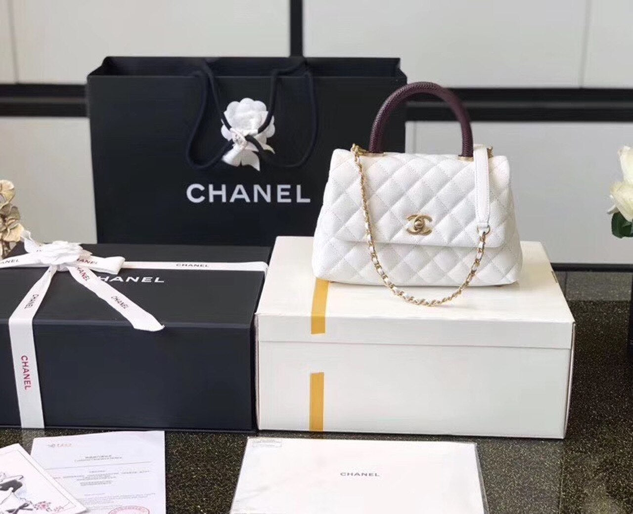 Chanel Coco Handle Quilted Lizard Handle Bag 24cm Caviar Leather Gold Hardware Spring/Summer Act 1 Collection, White