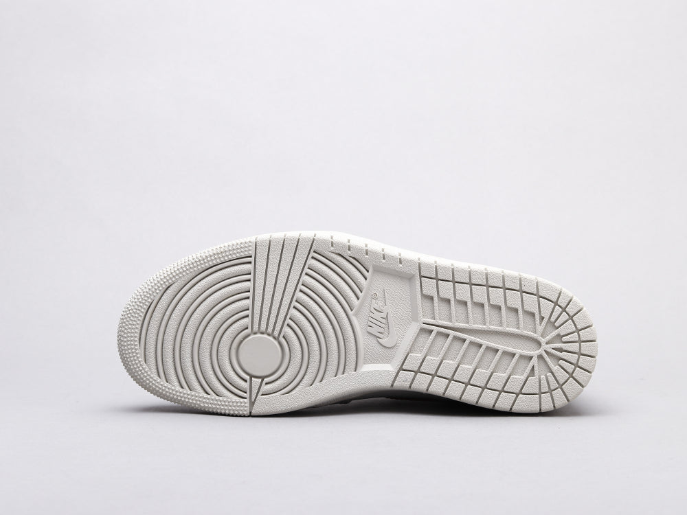 BL - AJ1 gray and white scratch shoes for women