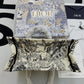 DI Small Book Tote White, For Women, Women’s Handbags 26.5cm/10.5in CD M1265ZRHZ_M941