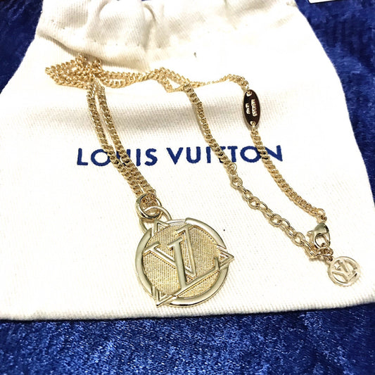 BL - High Quality Necklace LUV026