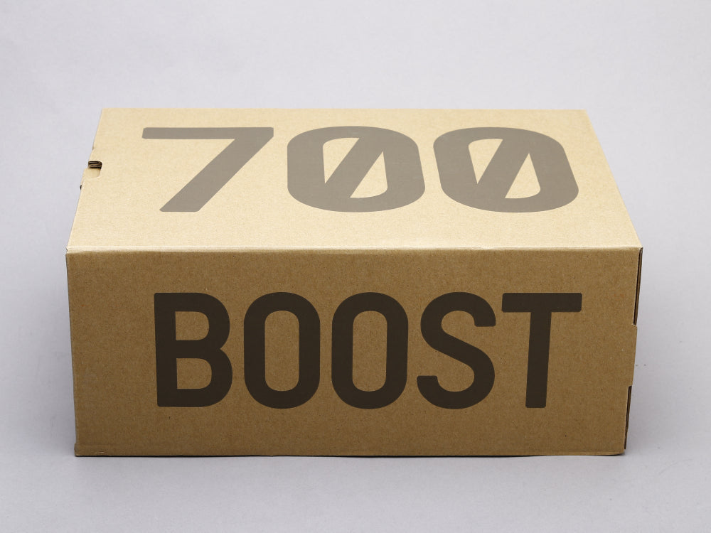 BL - Yzy 700 Inertia 2.0 Sneaker