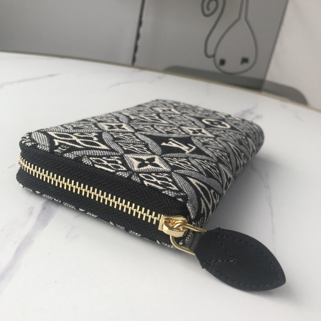 BL - High Quality Wallet LUV 022