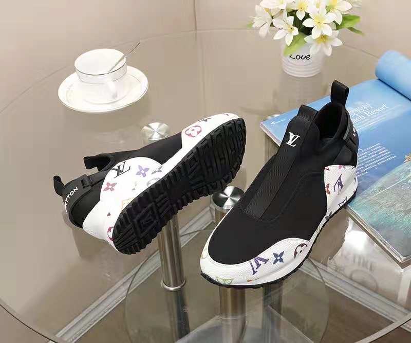 BL - High Quality Luv Sneaker 078