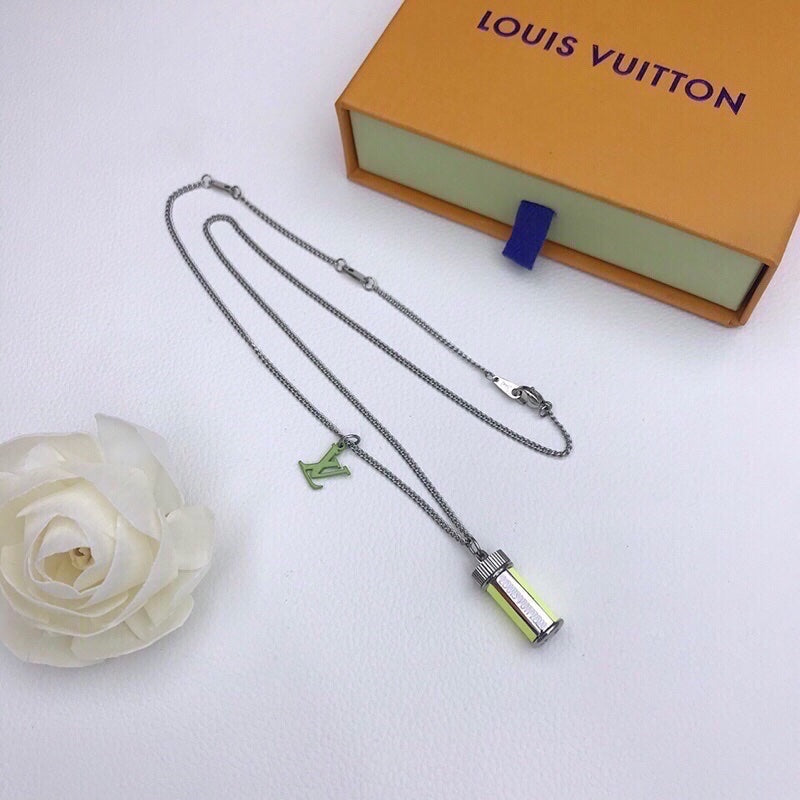 BL - High Quality Necklace LUV003