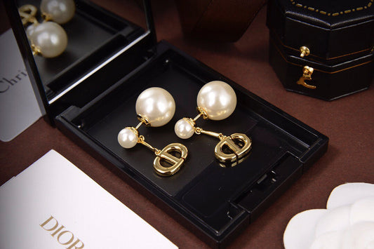 High Quality Earring Dir 017