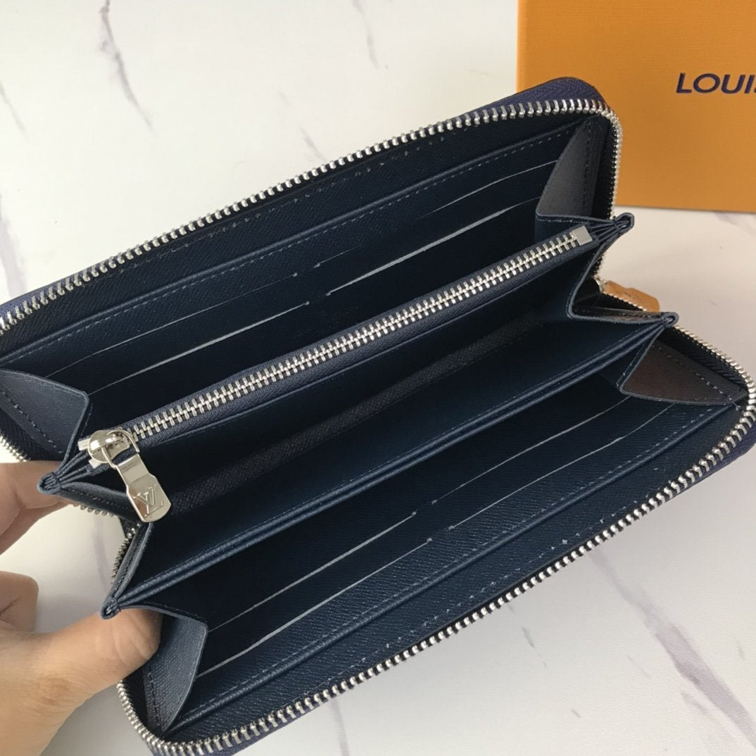 BL - High Quality Wallet LUV 073