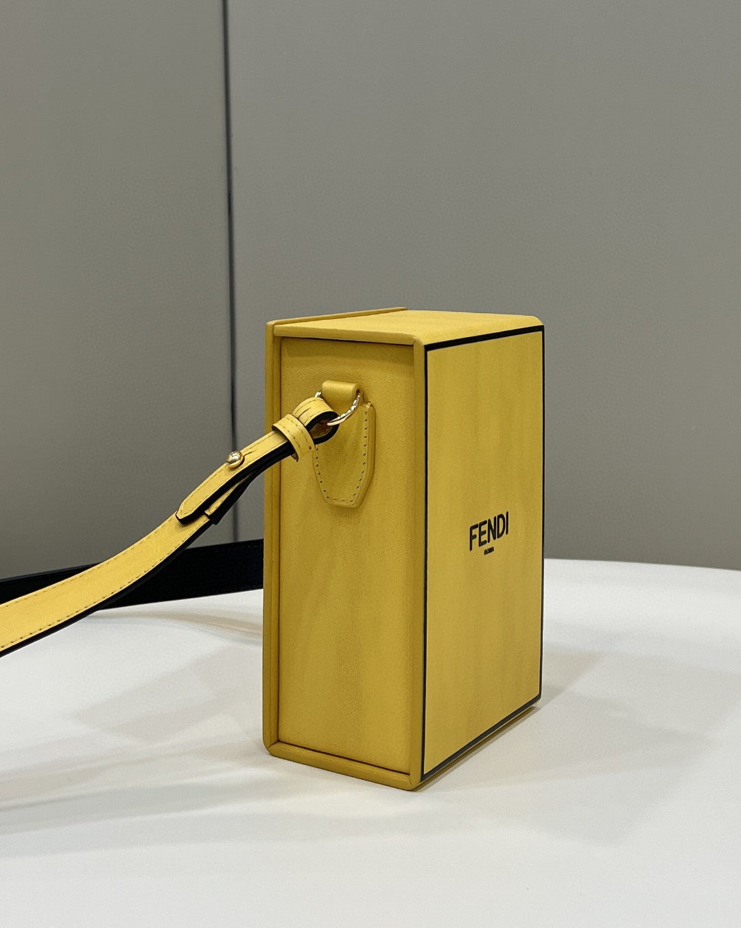 FI Vertical Box Yellow RM 6,400 Bag For Woman 17cm/6.5in 7VA519ADP6F1CIA