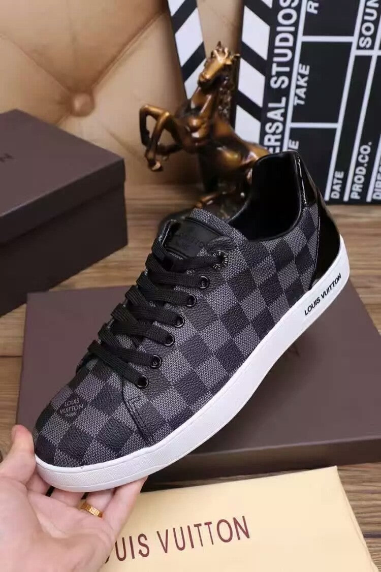 BL - LUV Black Sneaker