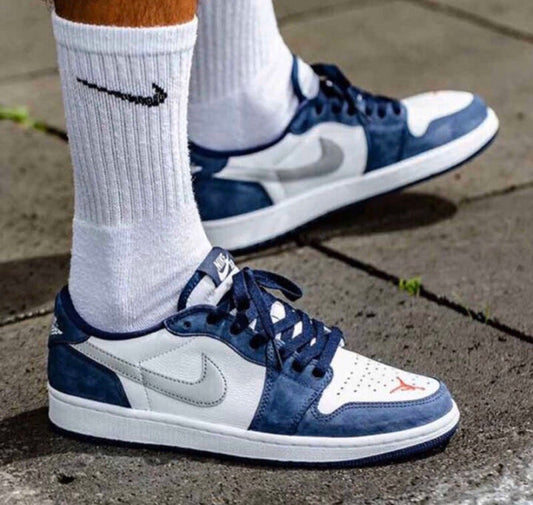 BL - AJ1 navy blue