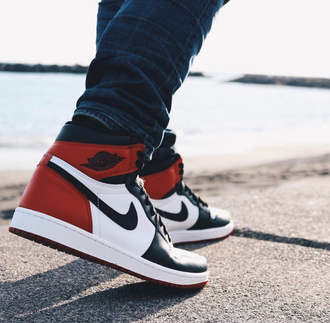 BL - AJ1 black toe