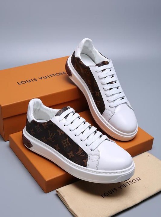 BL - High Quality Luv Sneaker 105
