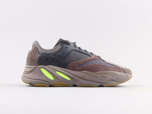 BL - Yzy 700 Mauve Sneaker