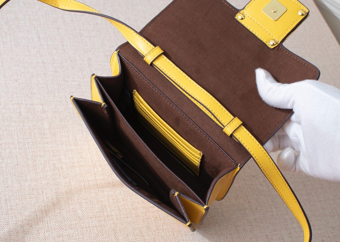 BL - High Quality Bags FEI 076