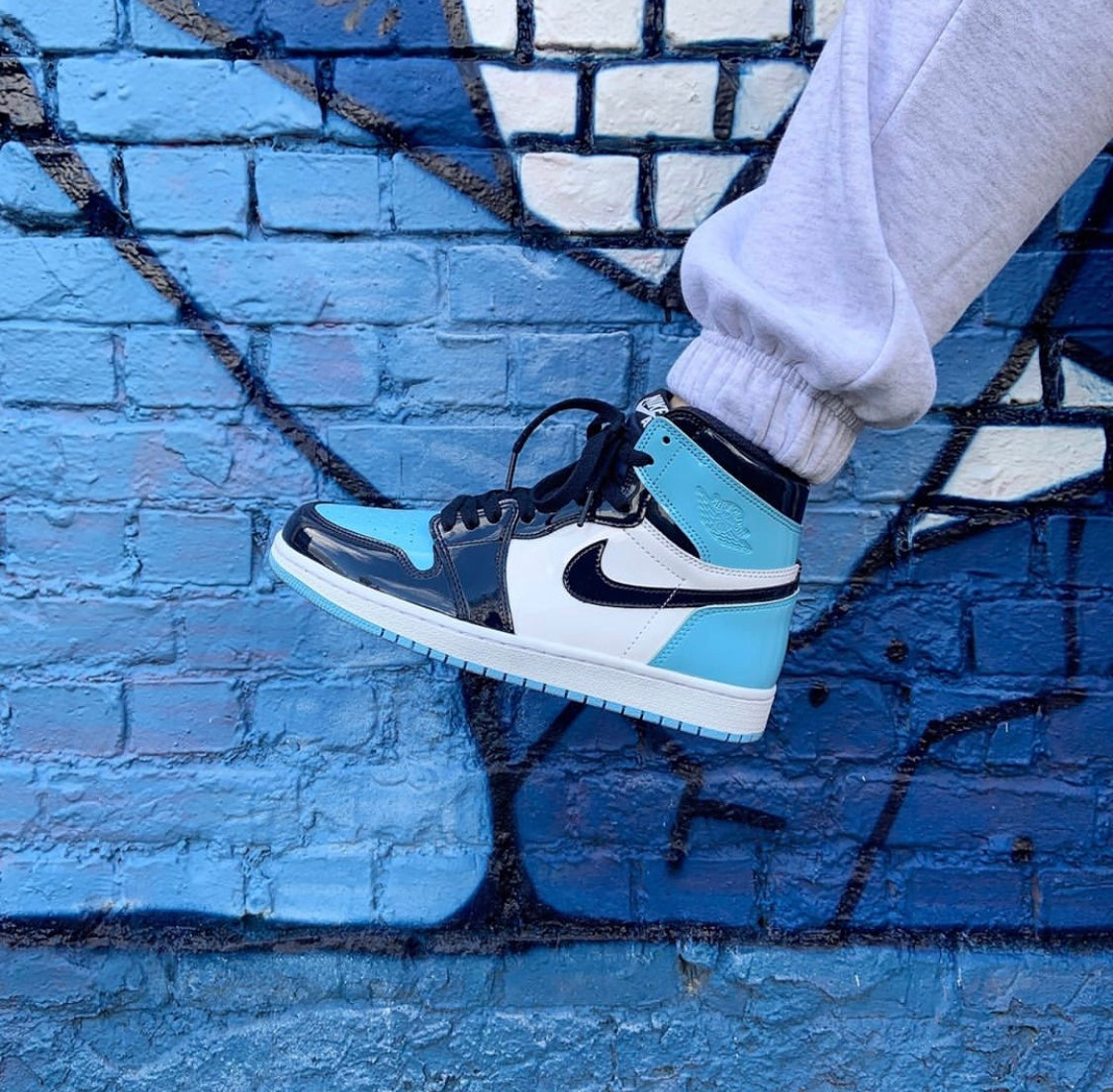 BL - AJ1 North Carolina Patent Leather