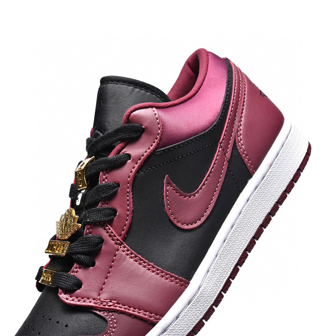 BL - AJ1 low wine red metal wings