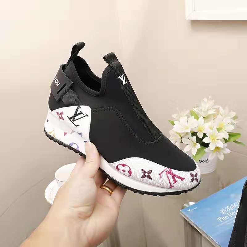 BL - High Quality Luv Sneaker 078