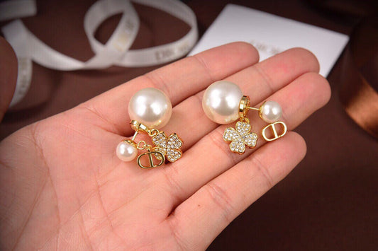 High Quality Earring Dir 058