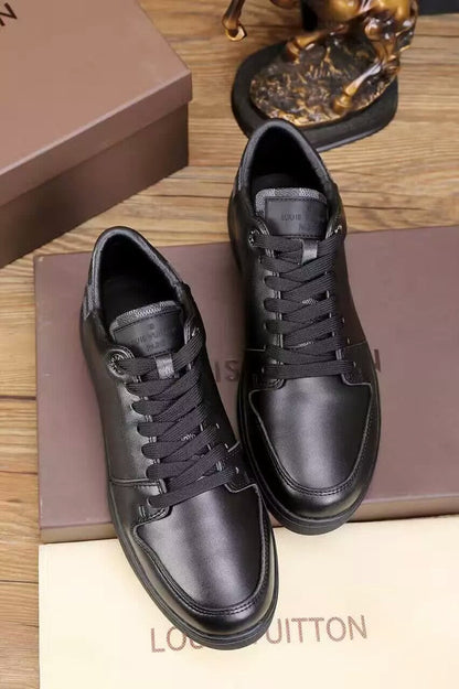 BL - LUV BLnogram Line Up Black Sneaker
