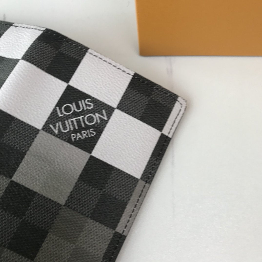 BL - High Quality Wallet LUV 051