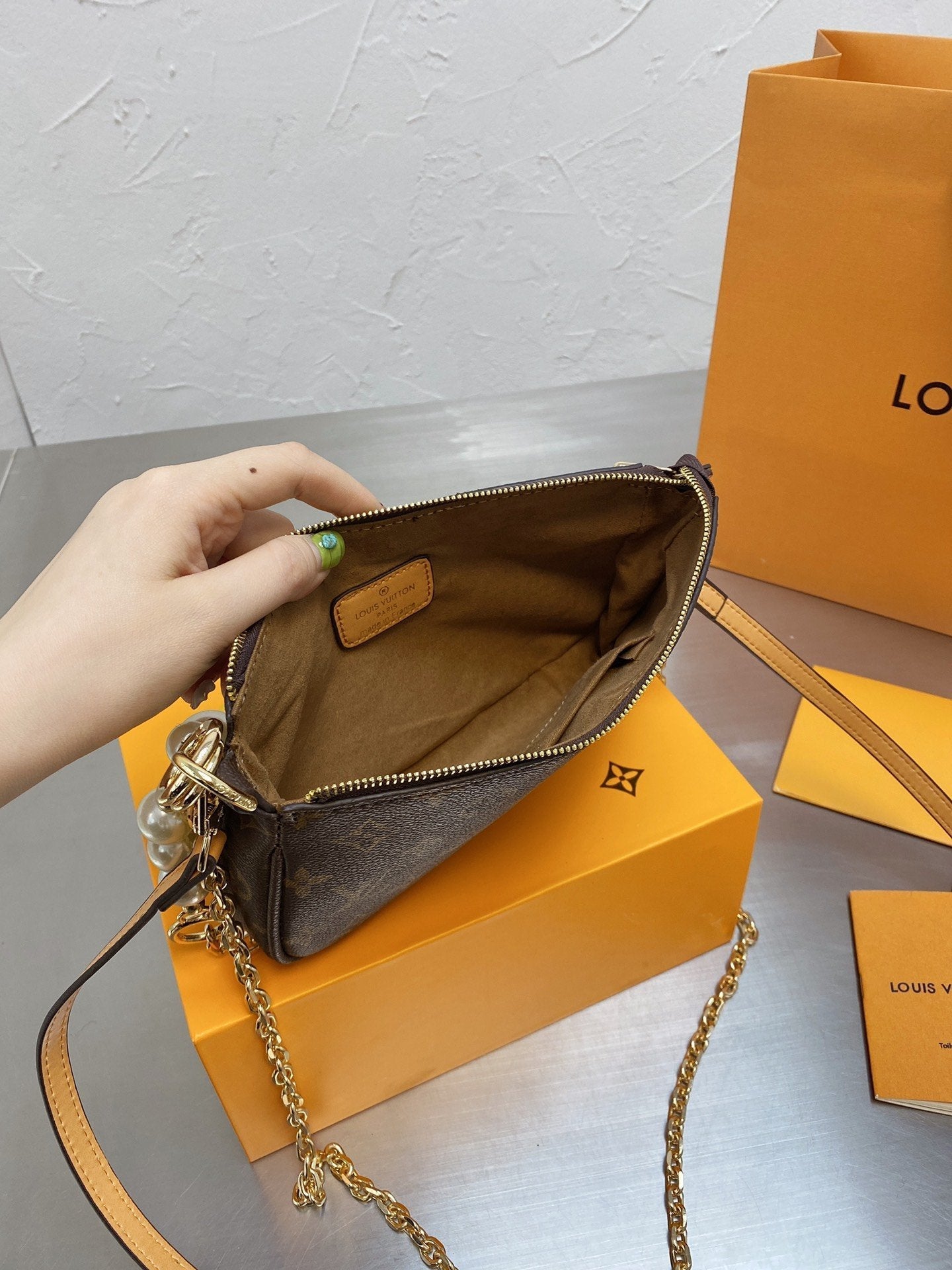 BL - High Quality Bags LUV 080