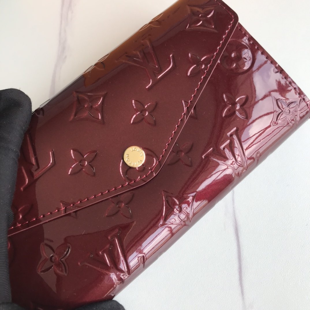 BL - High Quality Wallet LUV 007