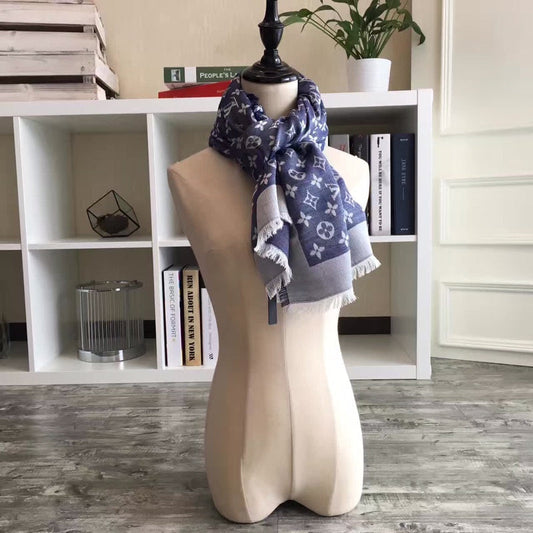 High Quality LUV  Scarf 018