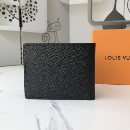 BL - High Quality Wallet LUV 011