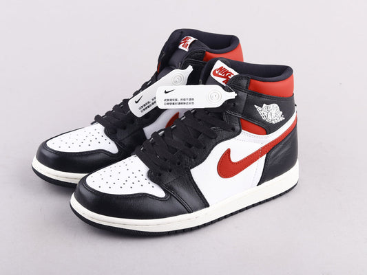 BL - AJ1 Red Hook Black Toe