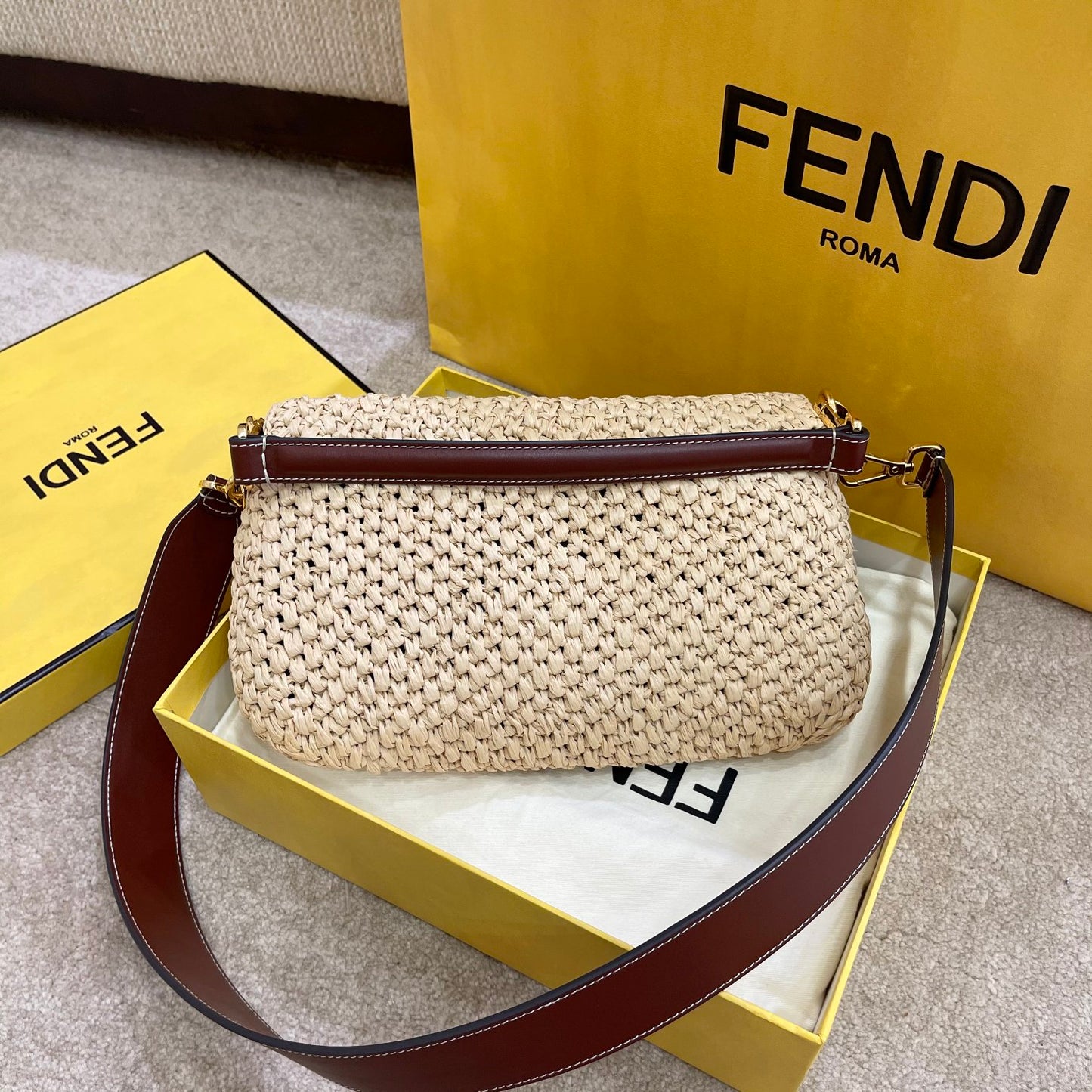 FI Baguette Woven Straw Red For Women, Women’s Handbags, Shoulder And Crossbody Bags 10.2in/26cm FF