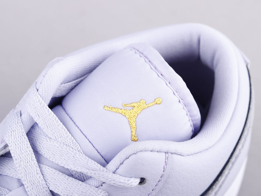 BL - AJ1 Violets